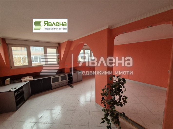 Продава  4-стаен град София , Оборище , 140 кв.м | 63941097