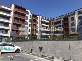 Продава 4-стаен град Варна к.к. Св.Св. Константин и Елена - [1] 