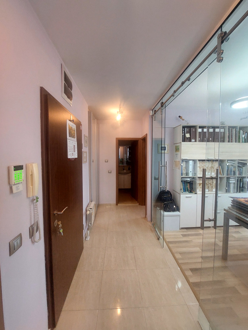 Te koop  2 slaapkamers Sofia , Tsentar , 89 m² | 17822175 - afbeelding [11]