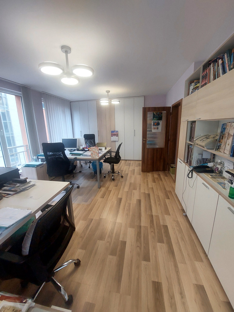 Te koop  2 slaapkamers Sofia , Tsentar , 89 m² | 17822175 - afbeelding [2]