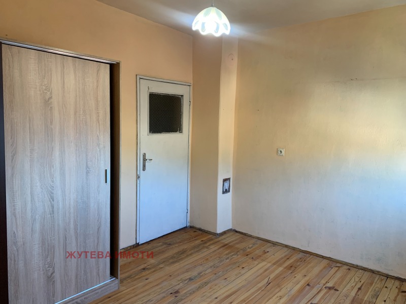 Продава 4-СТАЕН, гр. Карлово, област Пловдив, снимка 9 - Апартаменти - 52231990