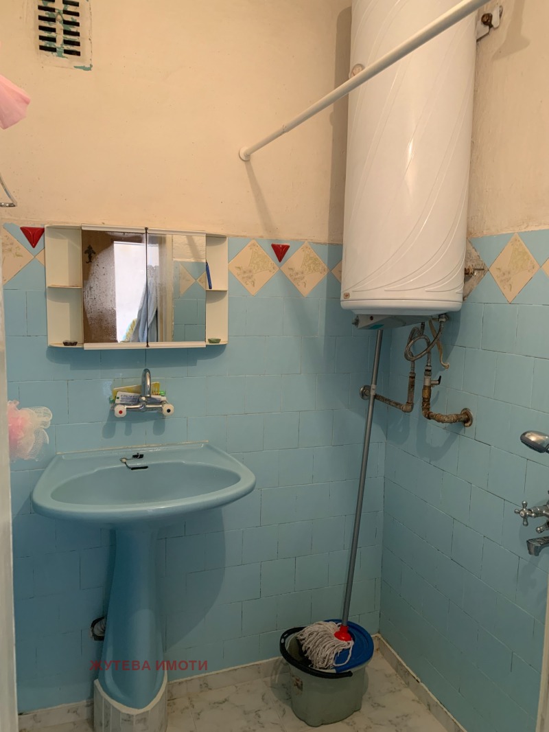 Продава 4-СТАЕН, гр. Карлово, област Пловдив, снимка 14 - Апартаменти - 52231990