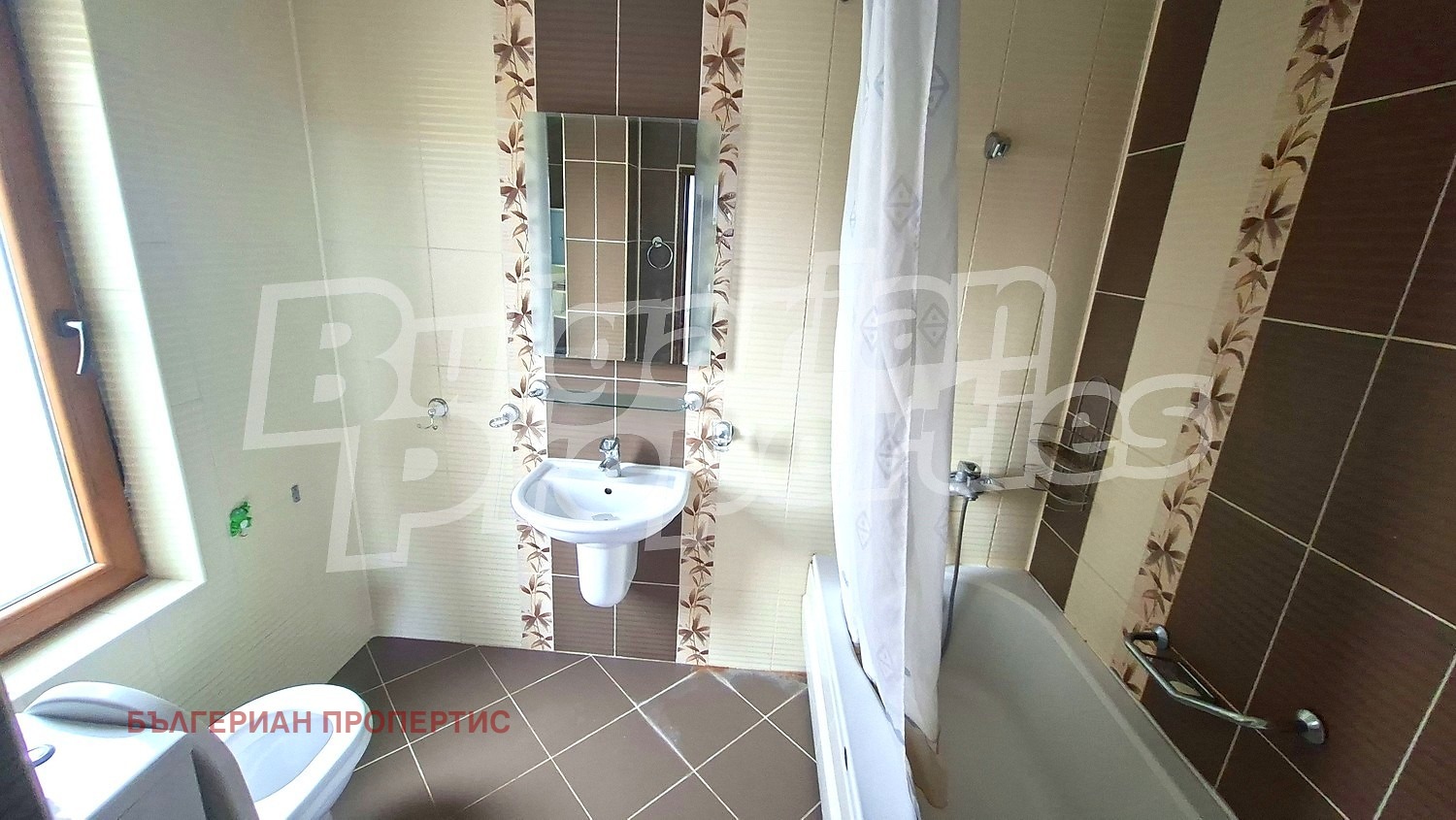 Продава КЪЩА, гр. Бяла, област Варна, снимка 15 - Къщи - 54050398