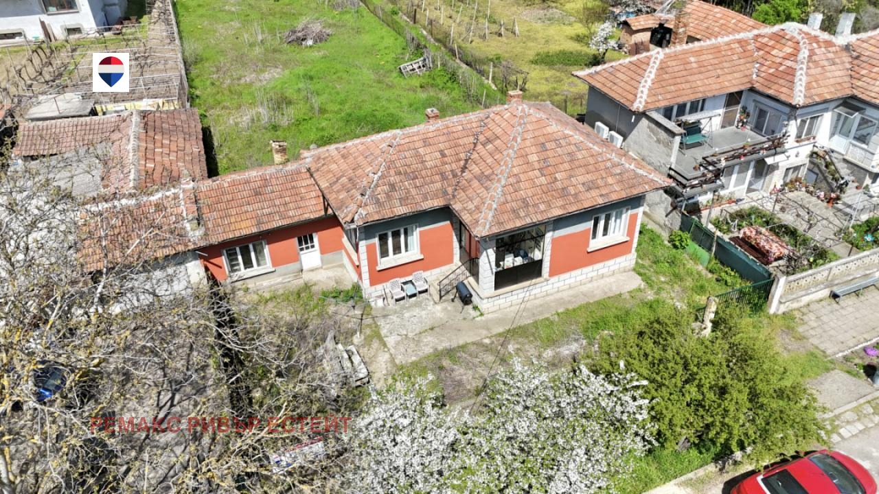 Продава КЪЩА, с. Ценово, област Русе, снимка 2 - Къщи - 55118034