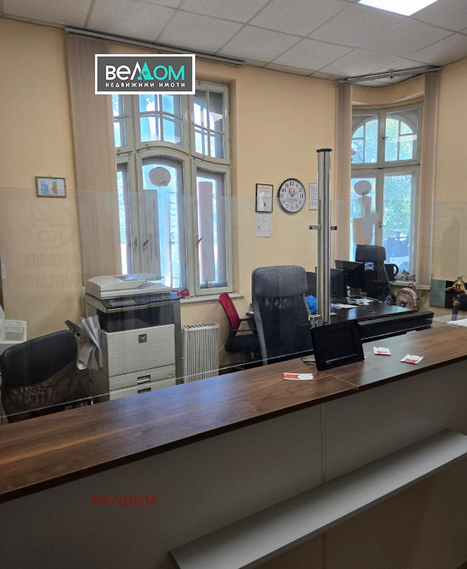 Na sprzedaż  Piętro domu Warna , Centar , 450 mkw | 13635019