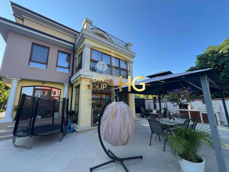 In vendita  Casa Varna , m-t Alen mak , 228 mq | 82243443