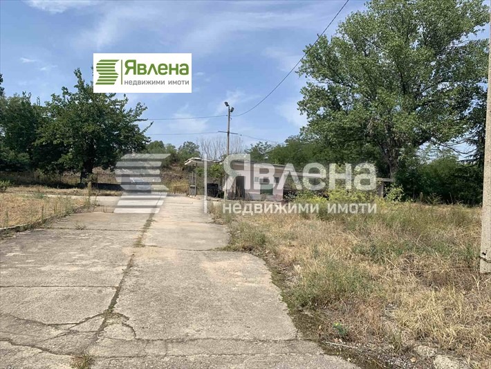 Продава  Пром. помещение, град Пазарджик, Идеален център • 1 278 230 EUR • ID 97718282 — holmes.bg - [1] 
