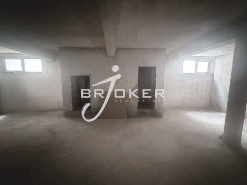 Продава ПРОМ. ПОМЕЩЕНИЕ, гр. Кърджали, Център, снимка 5 - Производствени сгради - 53256323