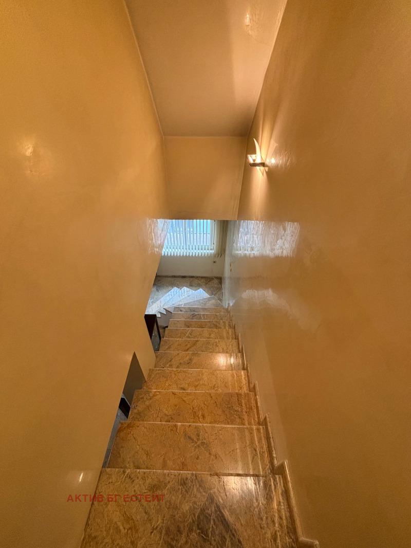 Myytävänä  Pienhuoneisto Plovdiv , Tsentar , 170 neliömetriä | 84090681 - kuva [12]