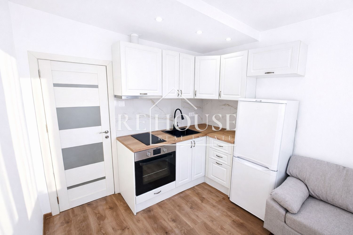 Продава 2-СТАЕН, гр. Варна, Владислав Варненчик 2, снимка 2 - Апартаменти - 53705392