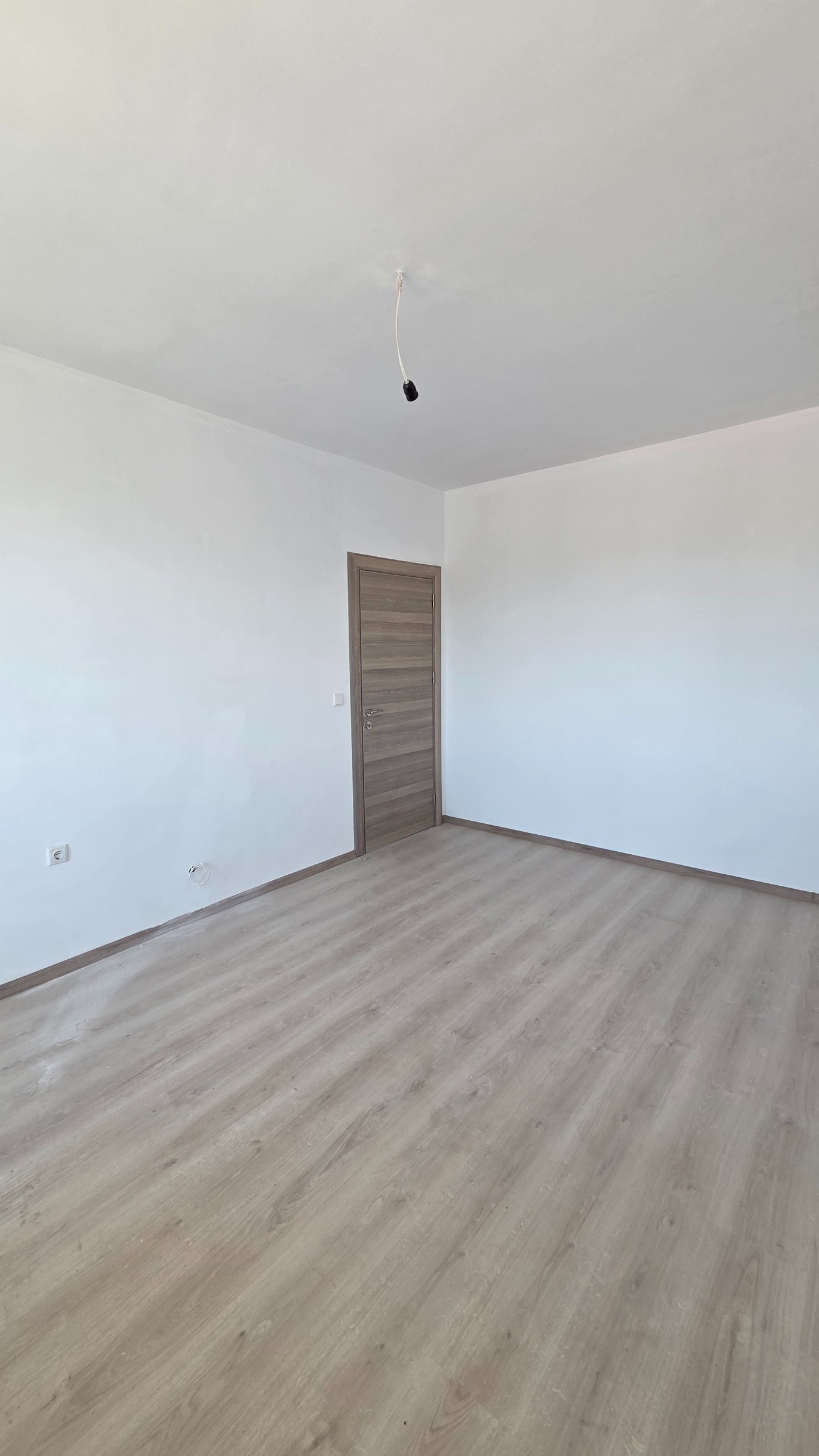 Продава 4-СТАЕН, гр. Добрич, Център, снимка 15 - Апартаменти - 54578080