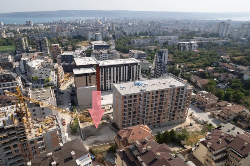 Продава  3-стаен град Варна , Левски 1 , 105 кв.м | 15545341