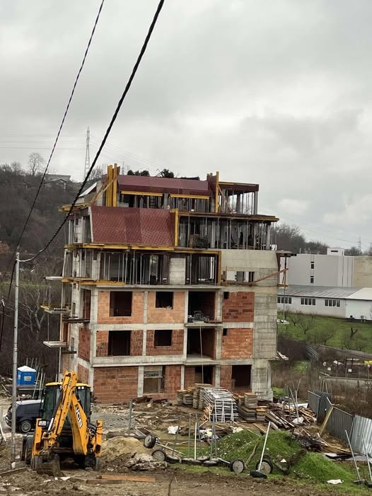 Продава 3-СТАЕН, гр. Варна, Кайсиева градина