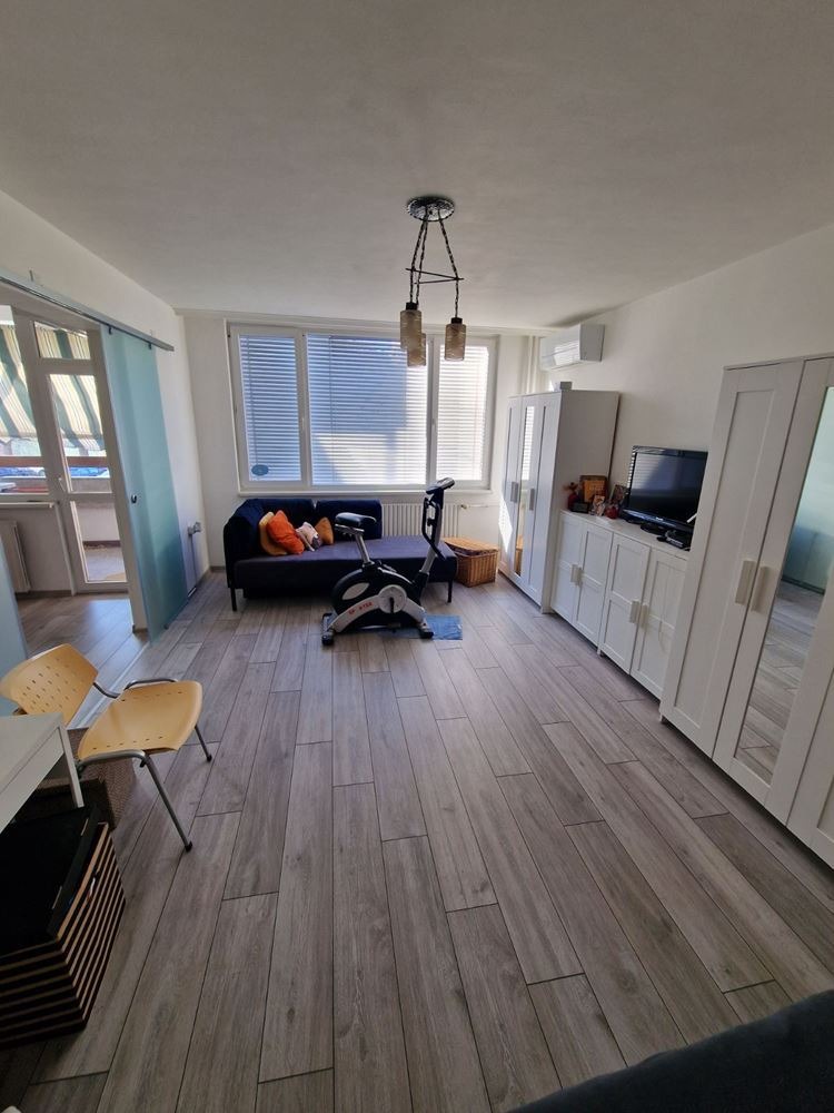 Продава 4-СТАЕН, гр. София, Зона Б-18