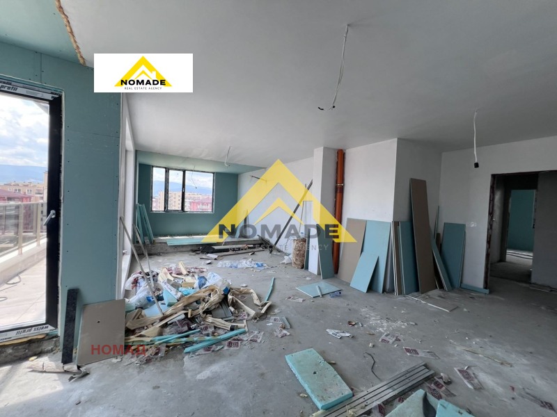 Na sprzedaż  3+ sypialni Plowdiw , Ostromila , 161 mkw | 35358403 - obraz [4]