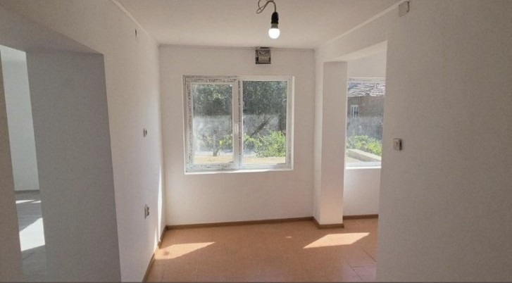 Продава КЪЩА, с. Червенци, област Варна, снимка 10 - Къщи - 56128002