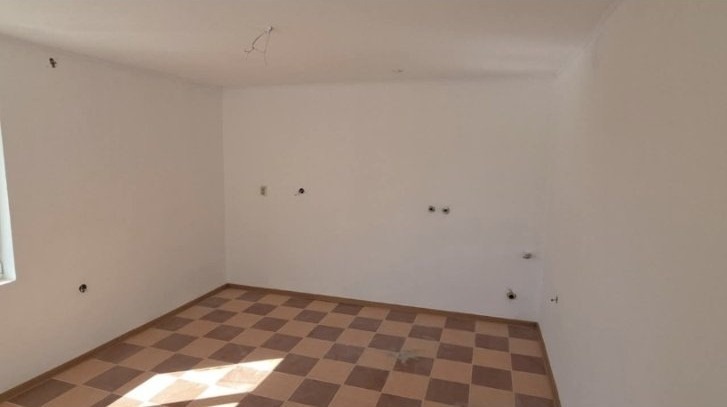 Продава КЪЩА, с. Червенци, област Варна, снимка 15 - Къщи - 56128002