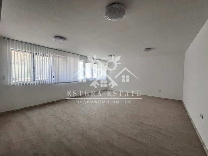 Продава ОФИС в град Шумен, Военно училище - 53 кв.м / 70 950 € » 138 766.14 лв., ЕСТЕРА ЕСТЕЙТ