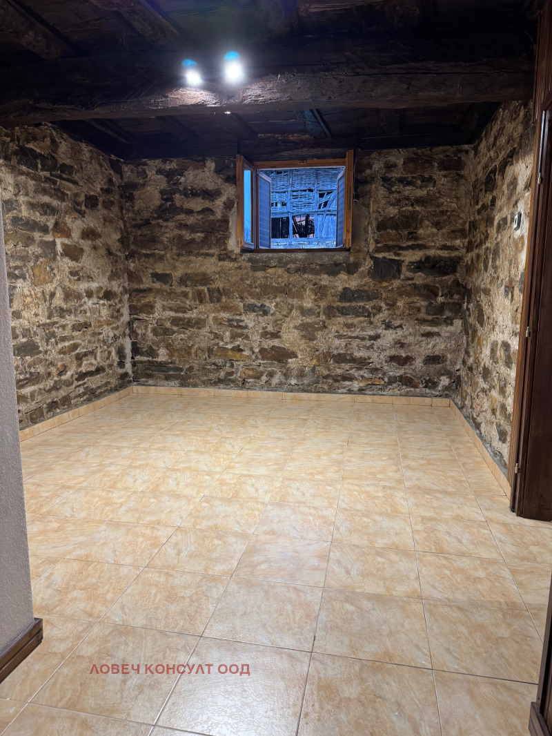 Продава КЪЩА, с. Сливек, област Ловеч, снимка 14 - Къщи - 47451218