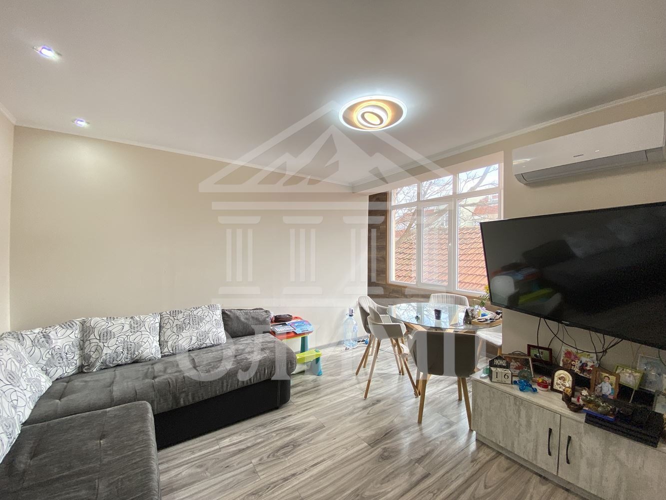 Продава 3-СТАЕН, гр. Добрич, Център, снимка 2 - Апартаменти - 53231579