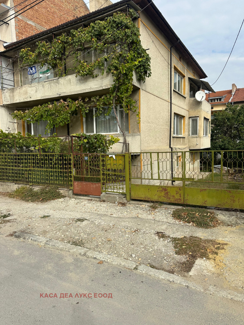 Продава ЕТАЖ ОТ КЪЩА в град Добрич, Център - 190 кв.м / 129 000 € » 252 302.07 лв., КАСА ДЕА ЛУКС ЕООД