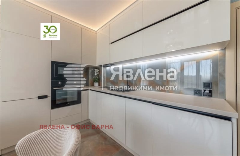 Продава 2-СТАЕН, гр. Варна, Бриз, снимка 3 - Апартаменти - 52699736