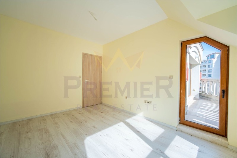 Na prodej  2 ložnice Varna , Asparuchovo , 230 m2 | 63164903 - obraz [2]