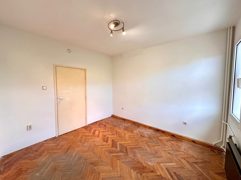 In vendita  2 camere da letto Plovdiv , Tsentar , 140 mq | 78321769 - Immagine [12]