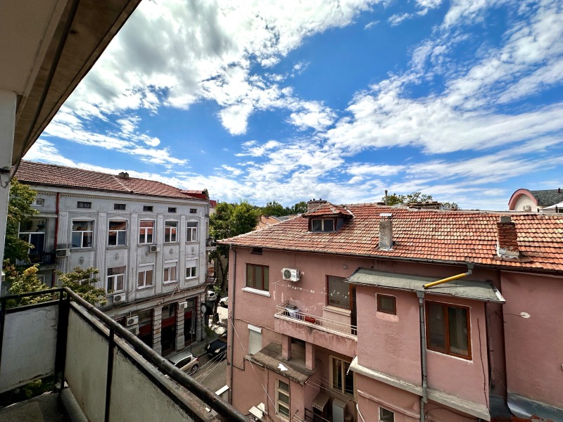 In vendita  2 camere da letto Plovdiv , Tsentar , 140 mq | 78321769 - Immagine [15]