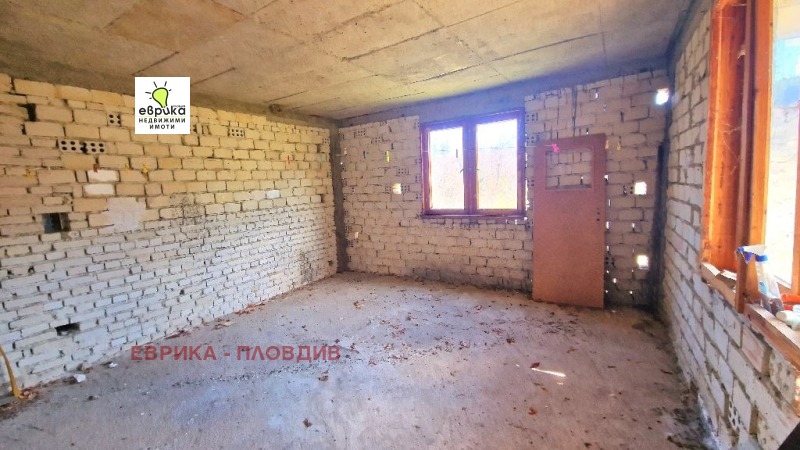 Продава КЪЩА, с. Новаково, област Пловдив, снимка 5 - Къщи - 44896538