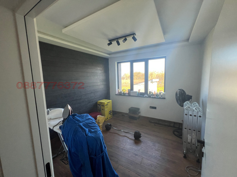 Продава КЪЩА, с. Методиево, област Добрич, снимка 14 - Къщи - 52783592