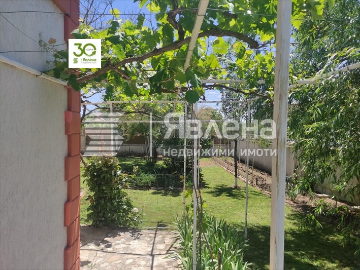 Продава КЪЩА, с. Здравец, област Варна, снимка 2 - Къщи - 53918951