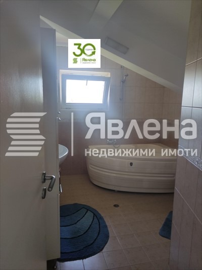 Продава КЪЩА, с. Здравец, област Варна, снимка 8 - Къщи - 53918951