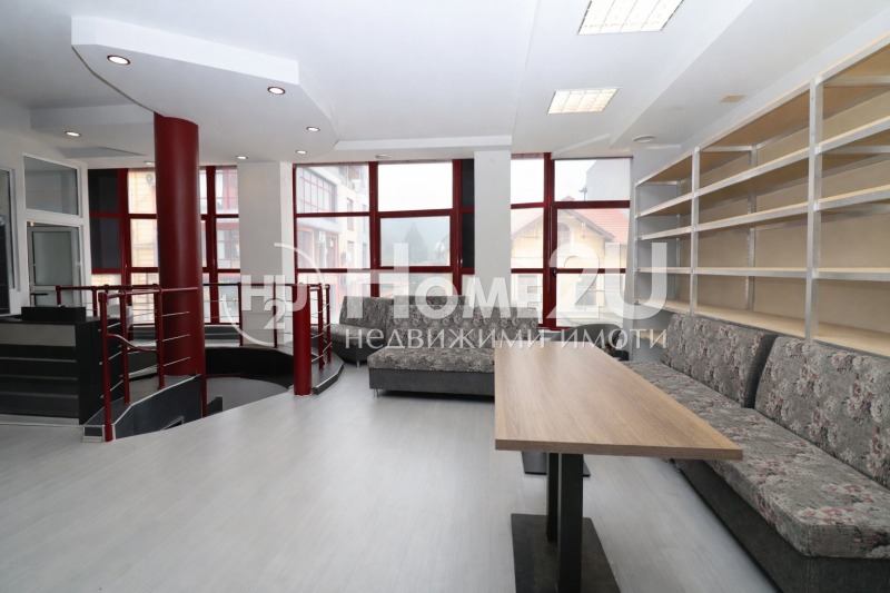 Продава БИЗНЕС ИМОТ, гр. Пирдоп, област София област