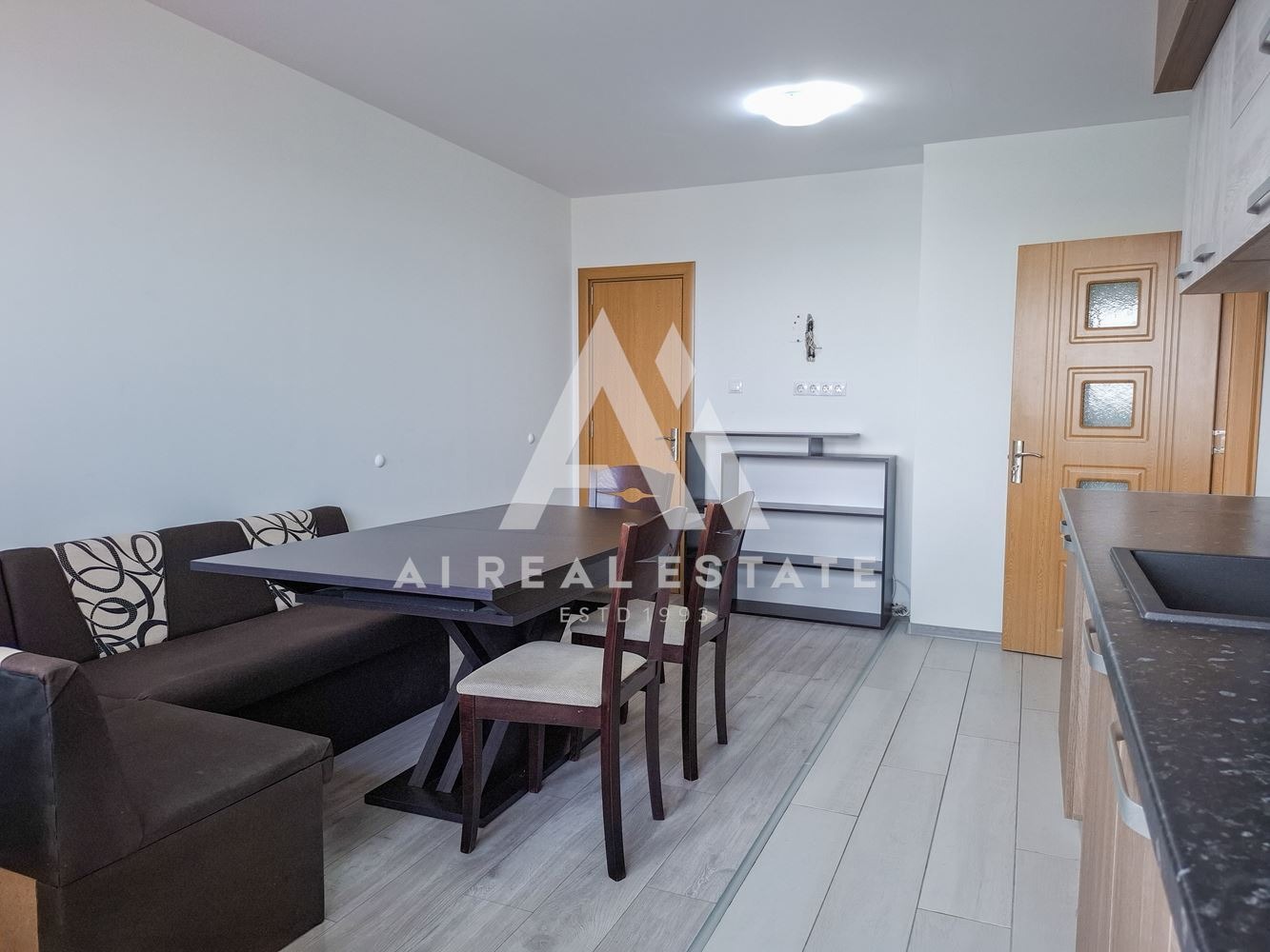 Продава 2-СТАЕН, гр. Плевен, Сторгозия, снимка 2 - Апартаменти - 55147612