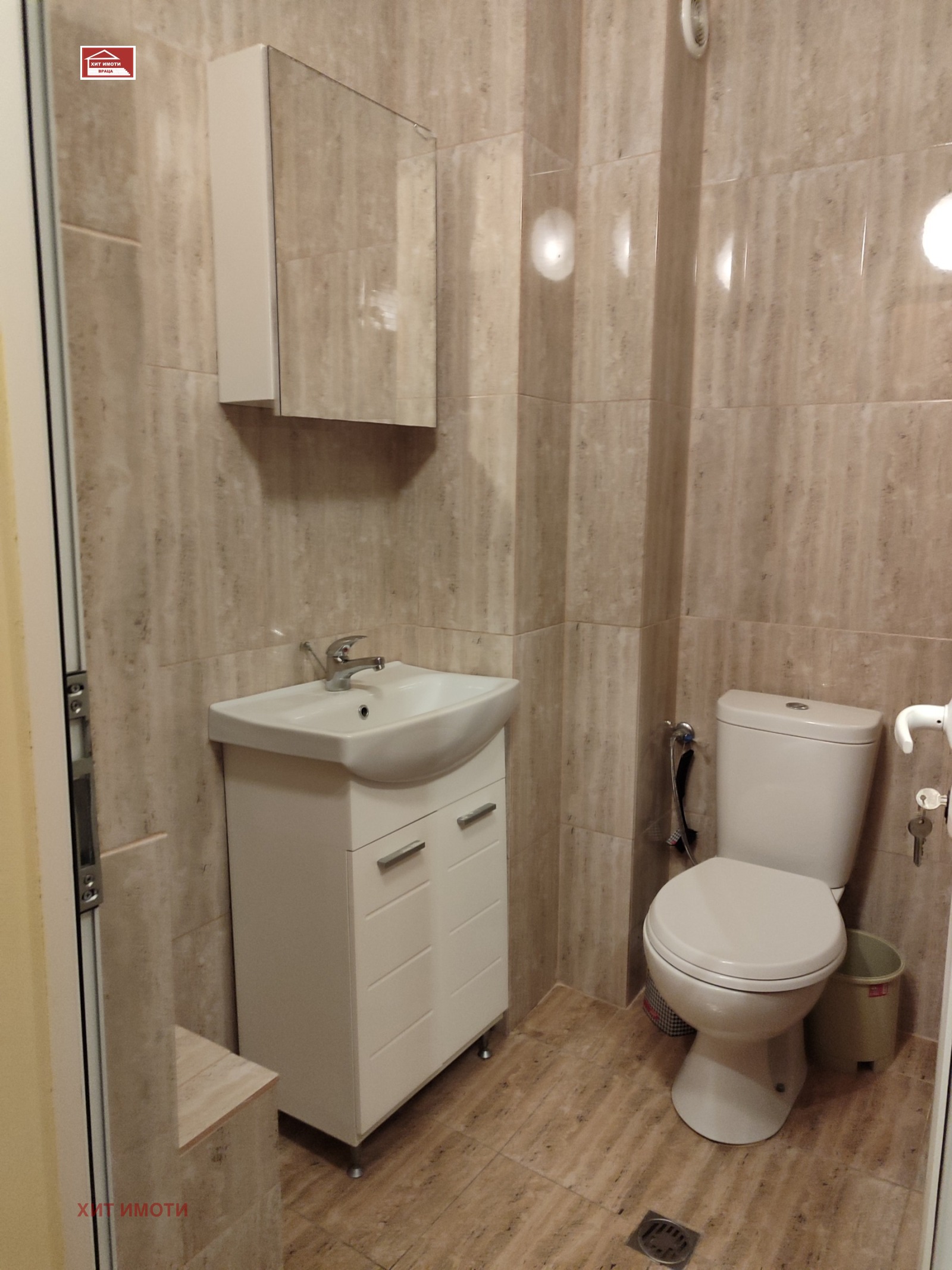 Продава 4-СТАЕН, гр. Враца, Дъбника, снимка 4 - Апартаменти - 56071638