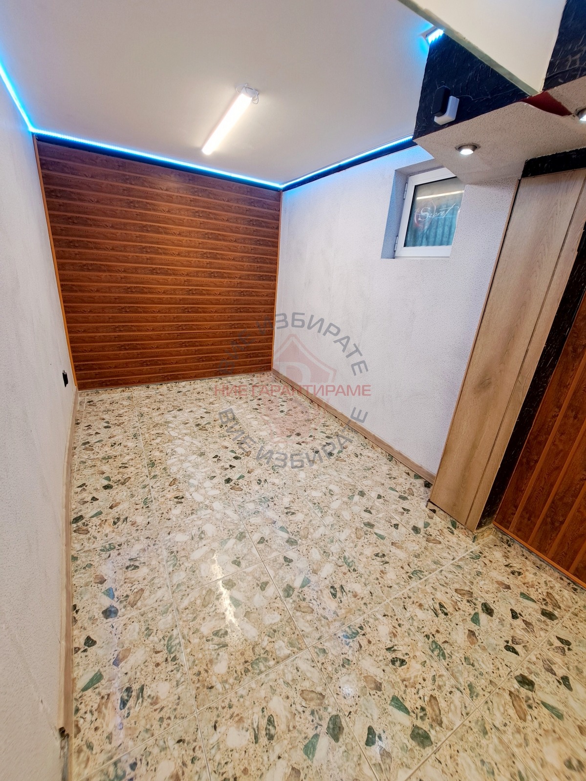 Продава ЗАВЕДЕНИЕ, гр. Варна, Център, снимка 3 - Заведения - 54356508