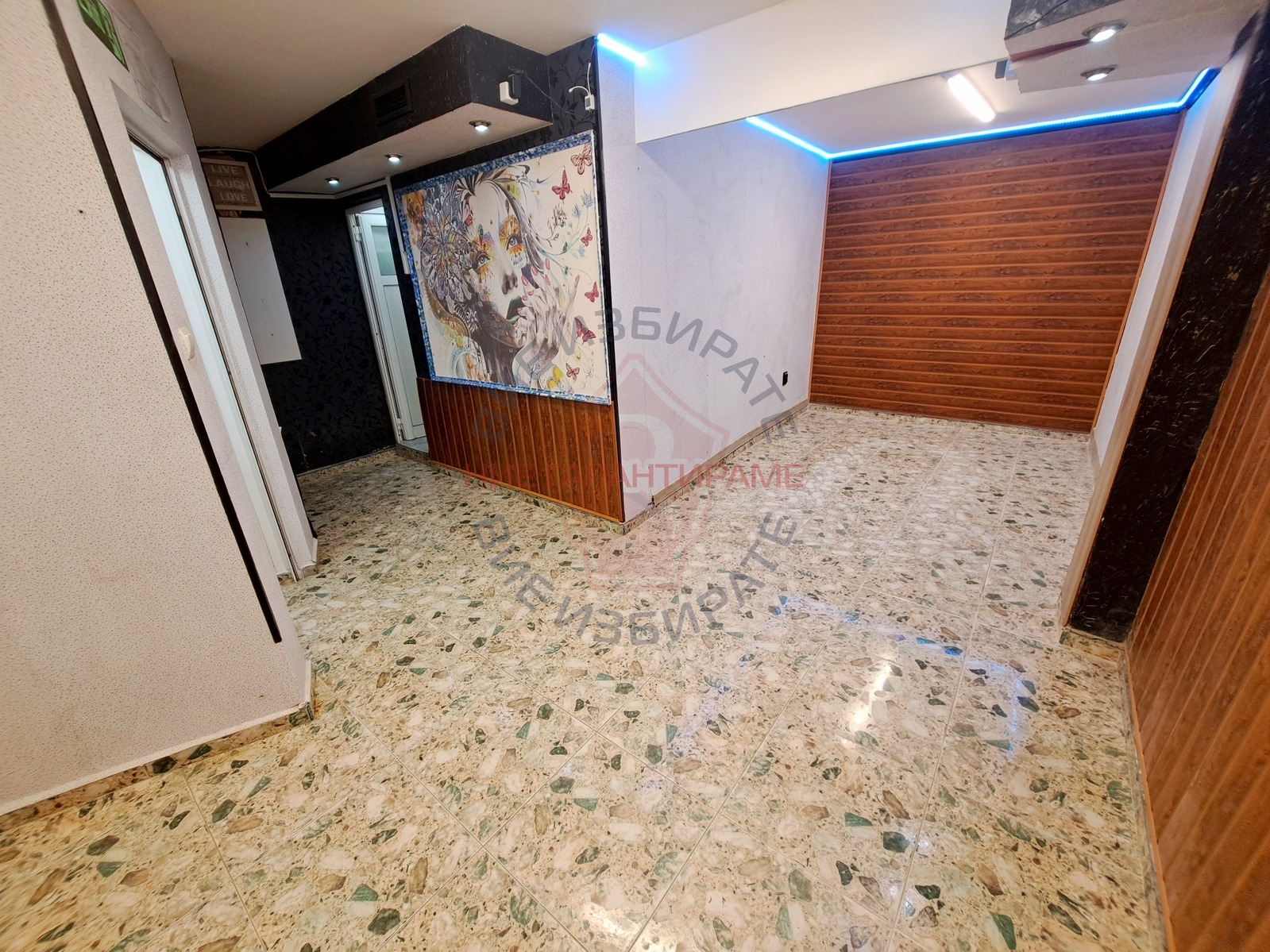 Продава ЗАВЕДЕНИЕ, гр. Варна, Център, снимка 2 - Заведения - 54356508