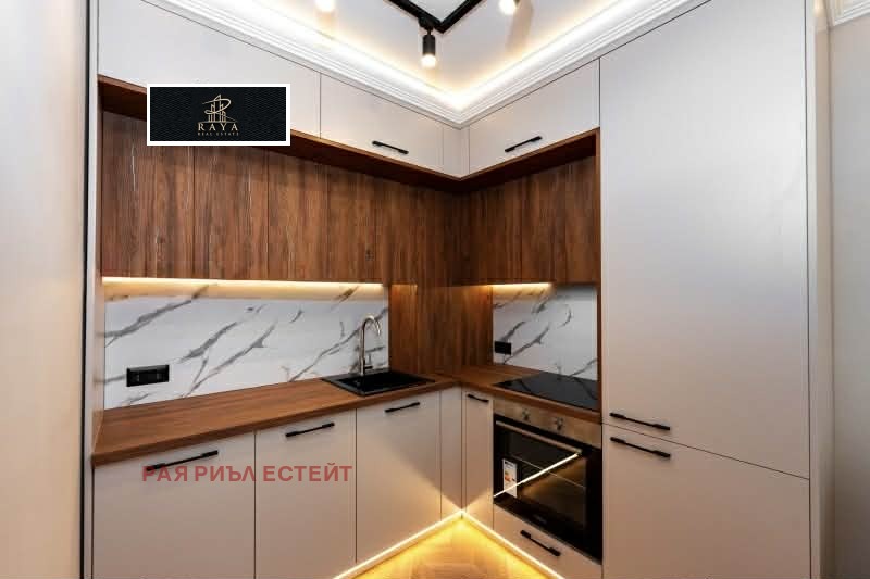 Продава 2-СТАЕН, гр. Пловдив, Остромила