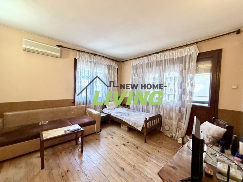 Продава ЕТАЖ ОТ КЪЩА, гр. Пловдив, Гагарин