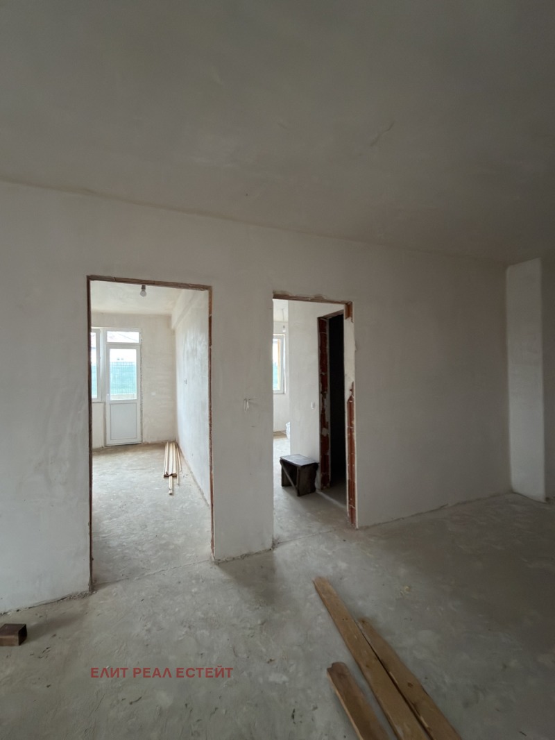 Продава КЪЩА, с. Баня, област Благоевград, снимка 3 - Къщи - 52350247