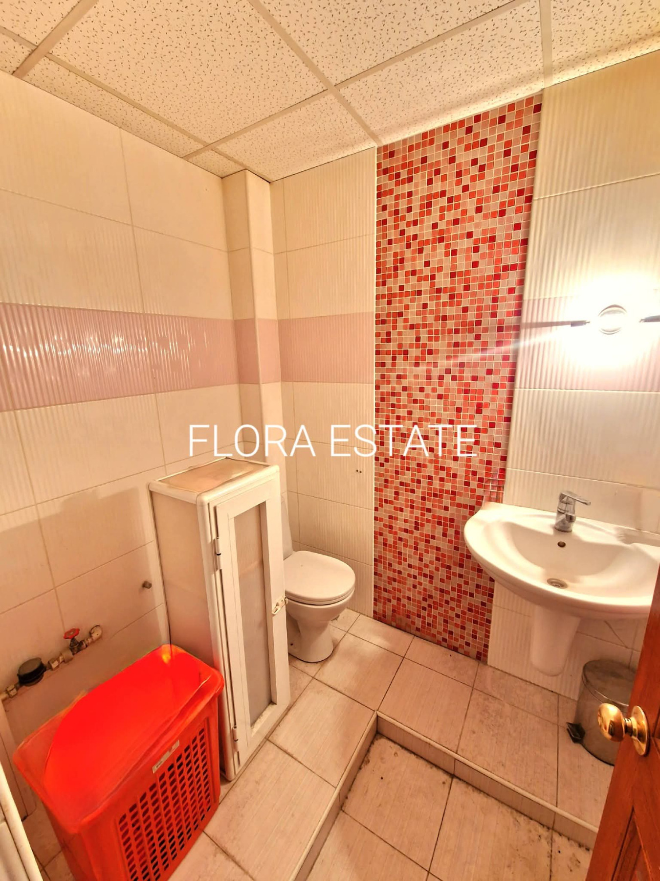 Продава 4-СТАЕН, гр. Добрич, Център, снимка 15 - Апартаменти - 54238489