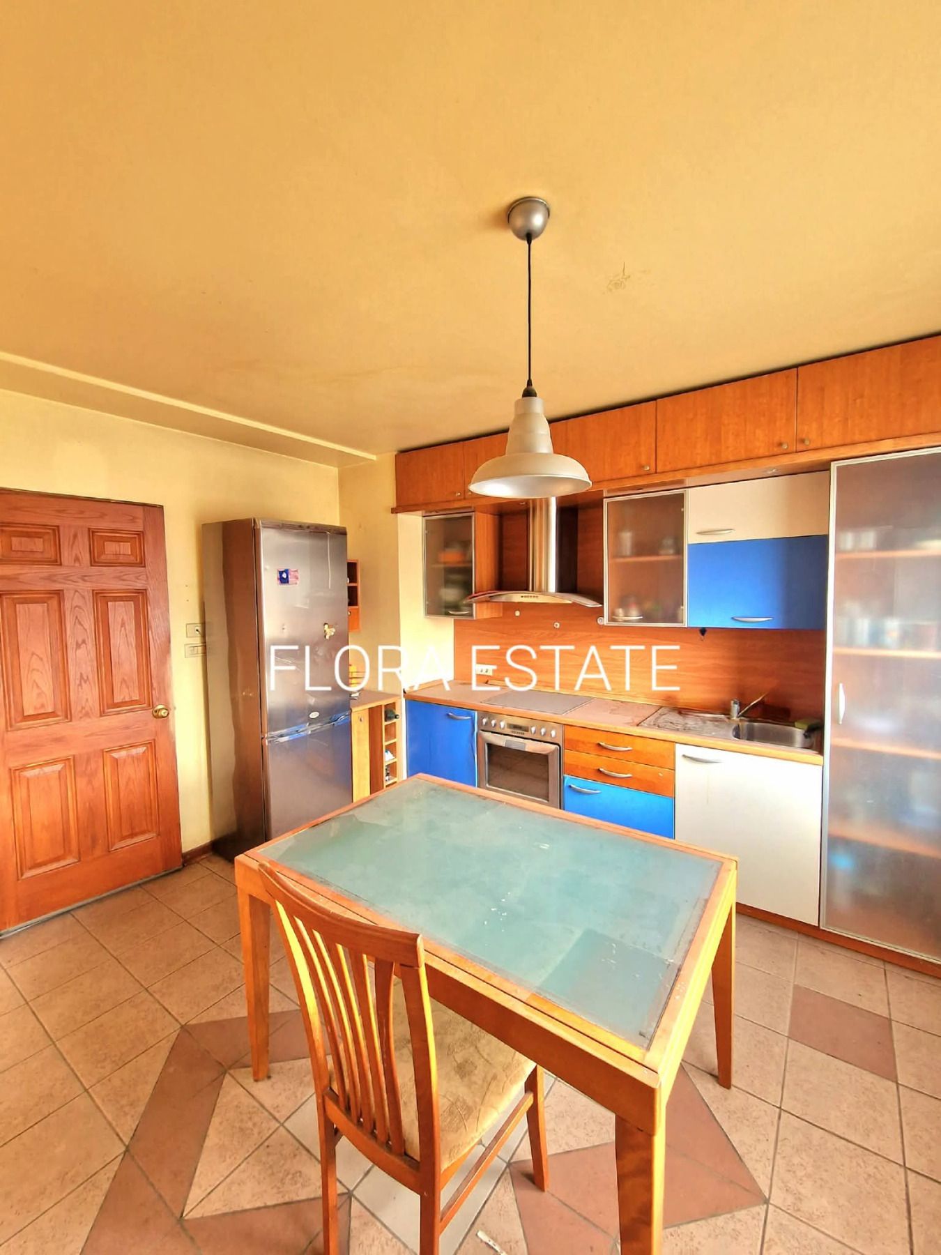 Продава 4-СТАЕН, гр. Добрич, Център