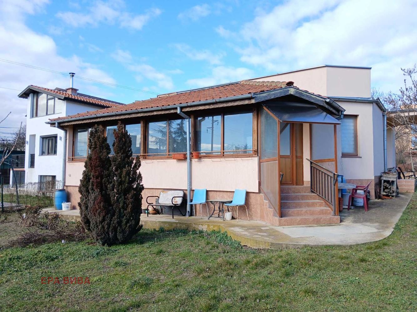 Продава КЪЩА, гр. Варна, м-т Горна Трака