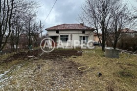 Casa Yardzhilovtsi, región Pernik 1