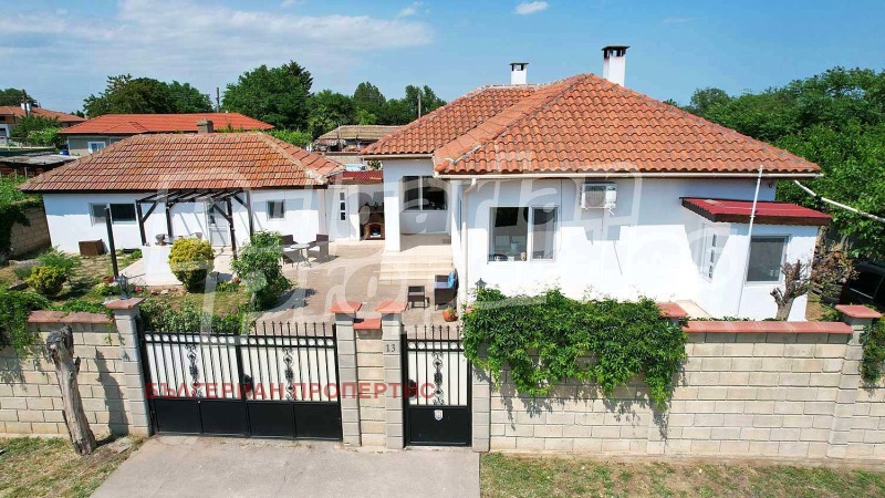 In vendita  Casa regione Dobrič , Gurkovo , 127 mq | 34670814