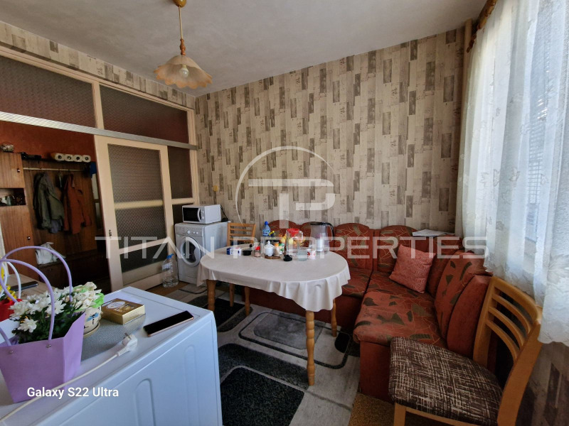 In vendita  2 camere da letto Plovdiv , Izgrev , 82 mq | 61389378 - Immagine [4]