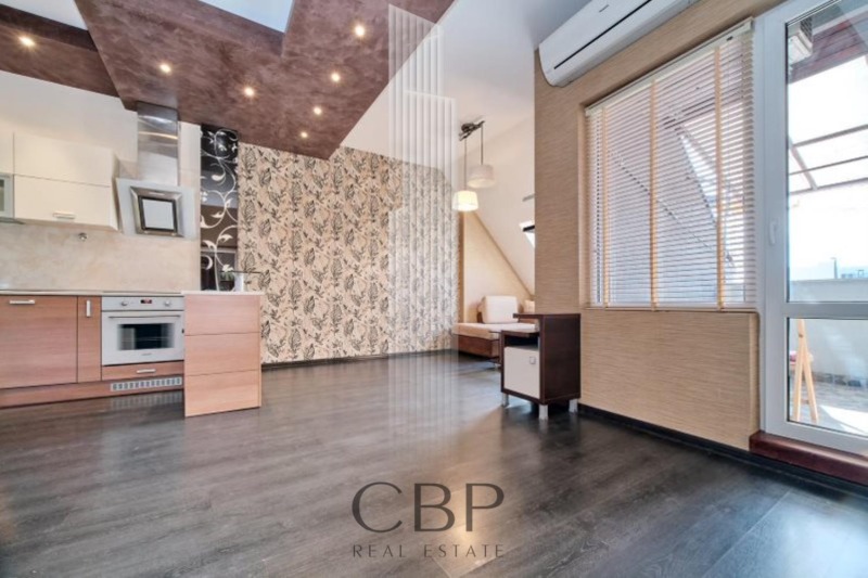 Продава 3-СТАЕН, гр. Варна, Център, снимка 2 - Апартаменти - 53086453