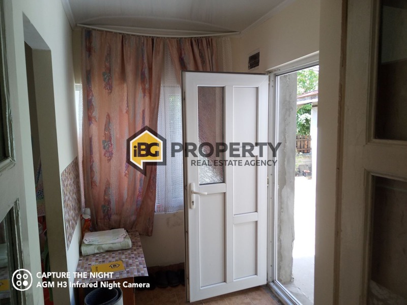 Продава КЪЩА, гр. Каварна, област Добрич, снимка 7 - Къщи - 46510258