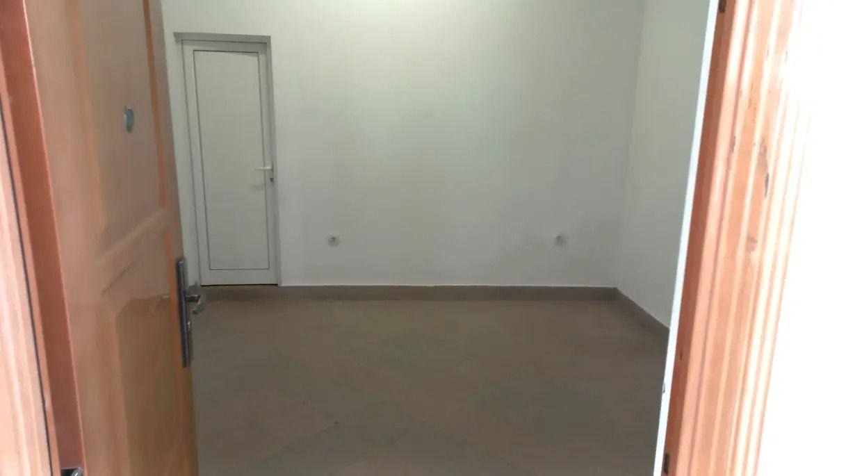 Продава МАГАЗИН, гр. Пловдив, Южен, снимка 4 - Магазини - 55412467